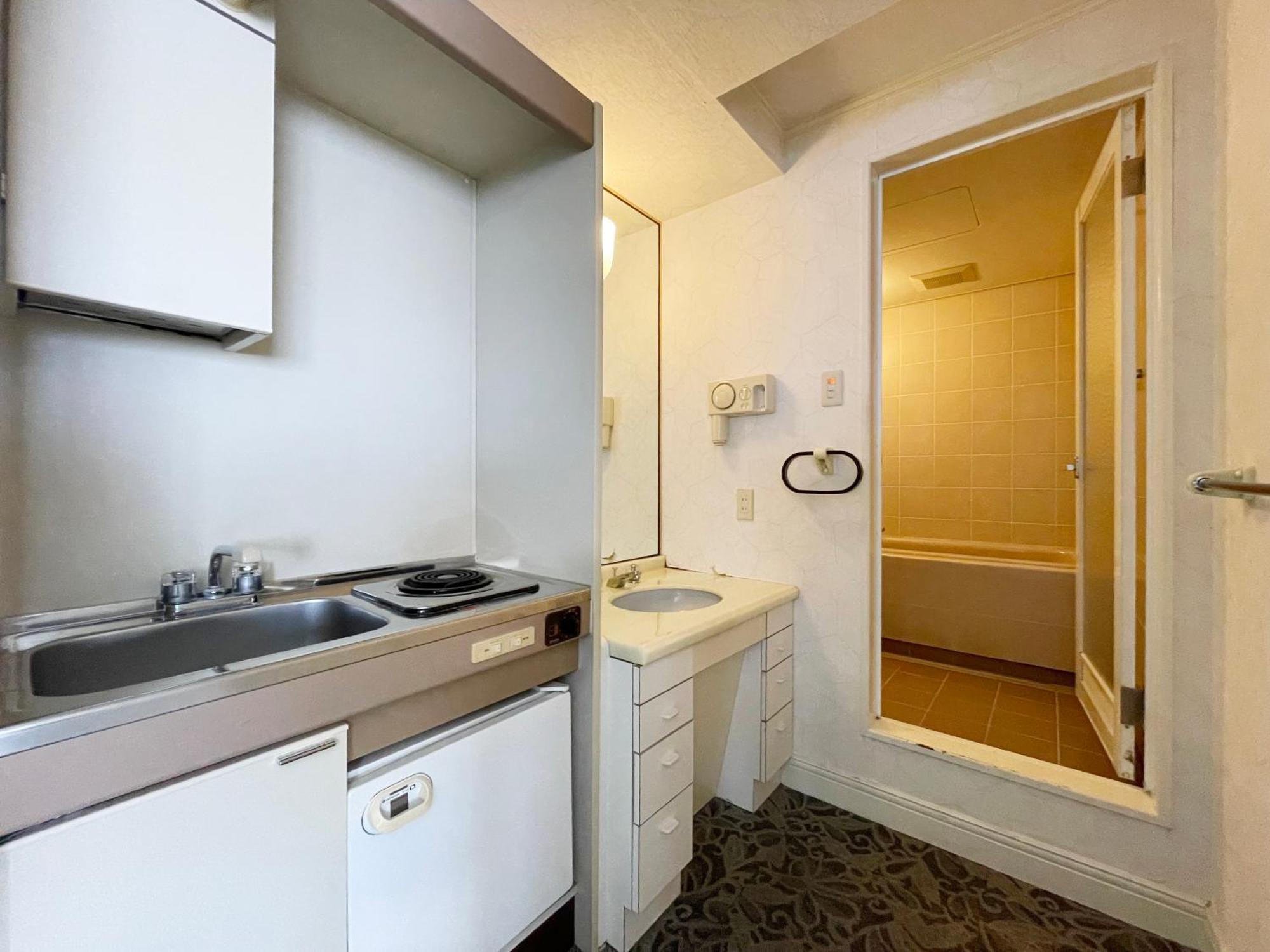 Hotel Castle Inn Йоккаити Экстерьер фото